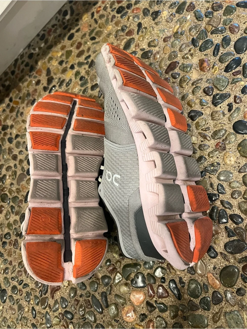 On Running running athletic